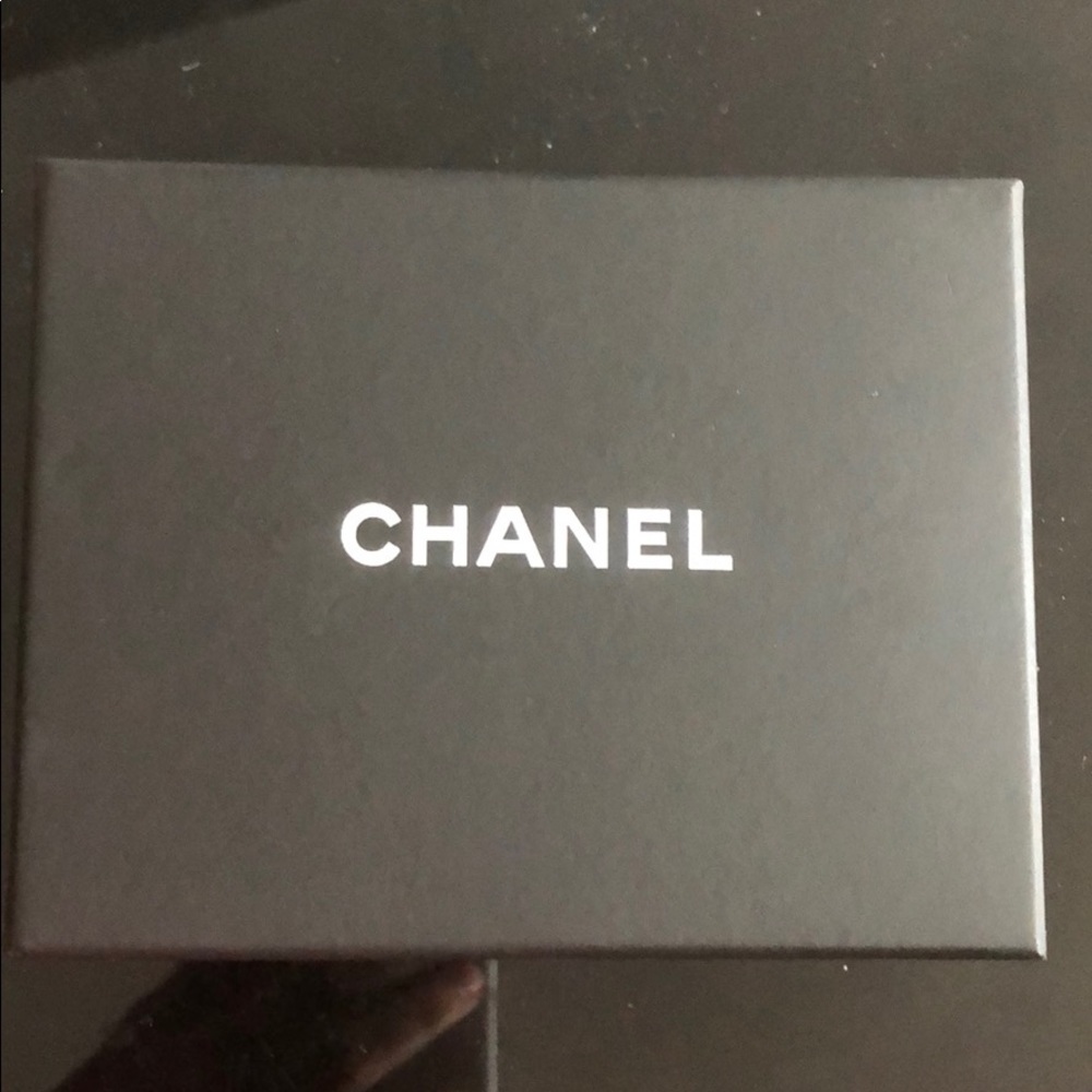 Chanel necklace jewelry box